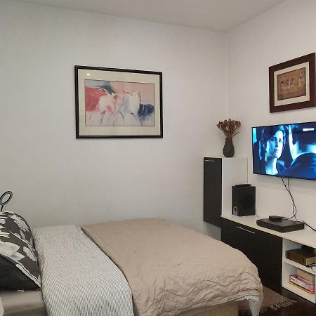 Slavija Square Apartment Cvetni Trg เบลเกรด ภายนอก รูปภาพ